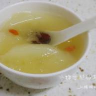 冰糖雪梨银耳羹