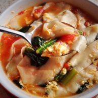 西红柿鸡蛋面片汤