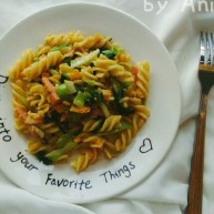 咸蛋黄青菜意面