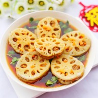 健脾清肺的蒸藕盒