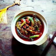 中秋家宴集川香砂锅煨泥鳅