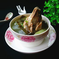 一碗汤冬瓜海带筒骨汤