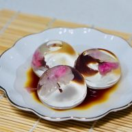 日料改良版樱花水信玄饼
