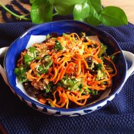 凉拌木耳虫草花