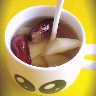 冰糖红枣炖雪梨