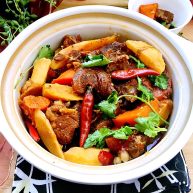 山药胡萝卜牛肉煲