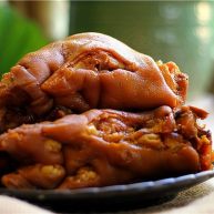 软糯香吃一口好满足卤水猪蹄