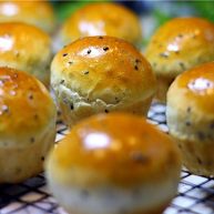 营养健康黑芝麻全麦早餐包