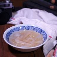银耳雪梨萝卜甜汤