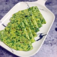 芹菜叶鸡蛋饼