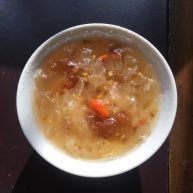 桂花桃胶银耳羹